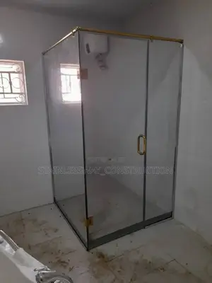 Watercolor Walls Shower Cubicles