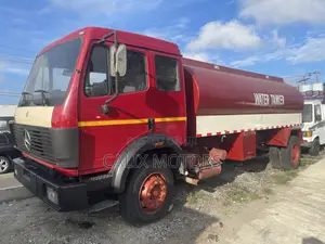 Foreign Used Mercedes Benz Water Tanker Truck.