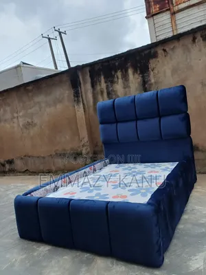 4.5 By6ft Padded Bedframe