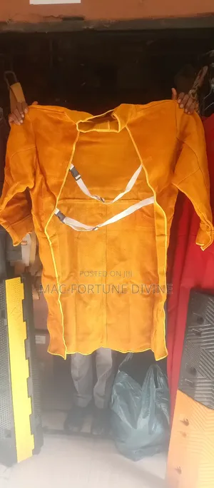 Fire Retardant Welding Apron With Sleeve