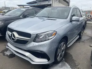 Mercedes-Benz GLE-Class 2017 Blue