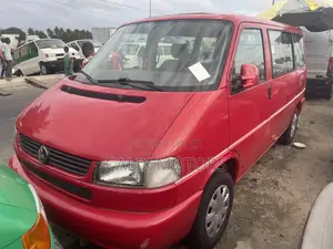 Volkswagen Transporter 2004 Red