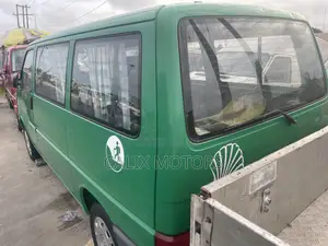 Volkswagen Transporter 2005 Green