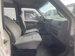 Volkswagen Transporter 2005 White