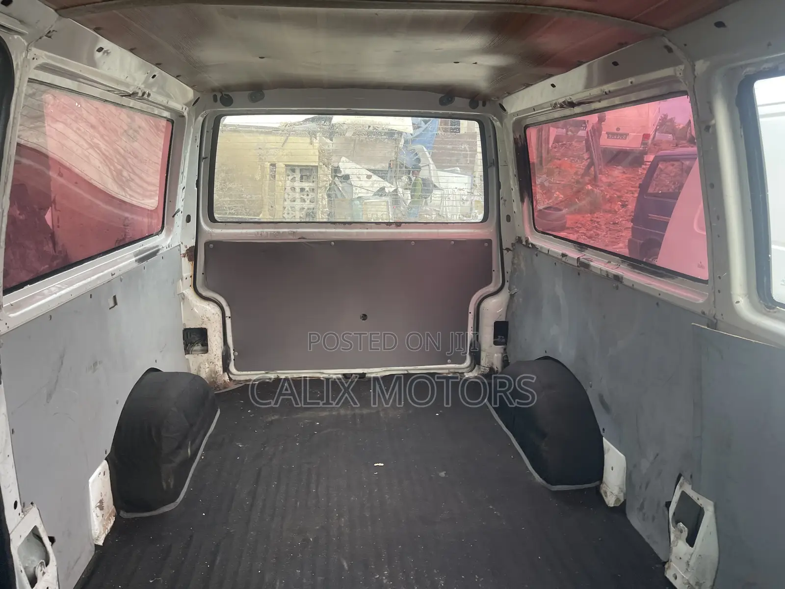 Volkswagen Transporter 2005 White