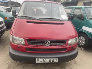 Volkswagen Transporter 2005 Red
