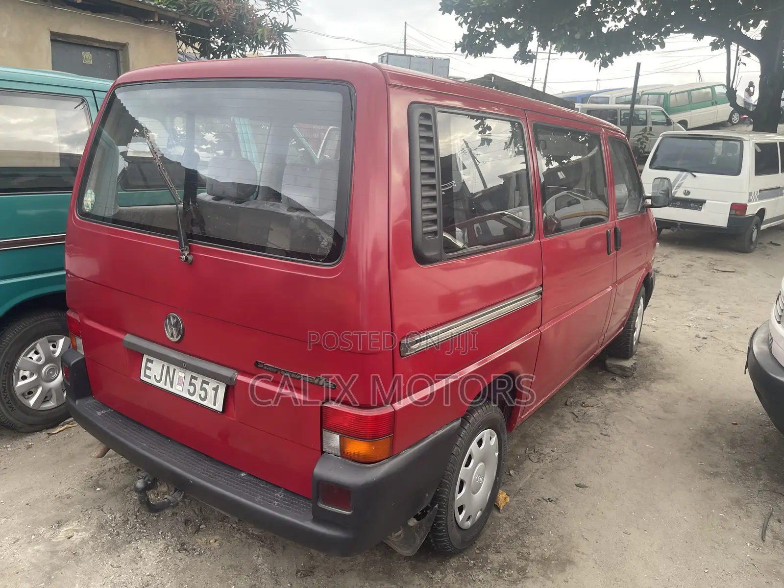 Volkswagen Transporter 2005 Red