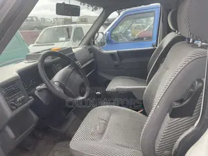 Volkswagen Transporter 2005 White