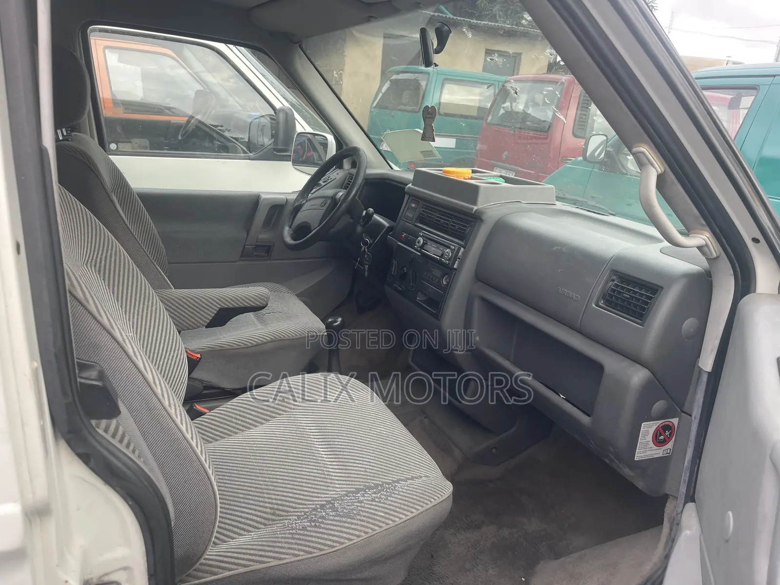 Volkswagen Transporter 2005 White