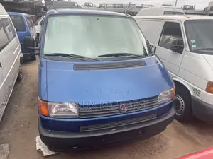 Volkswagen Transporter 2005 Blue