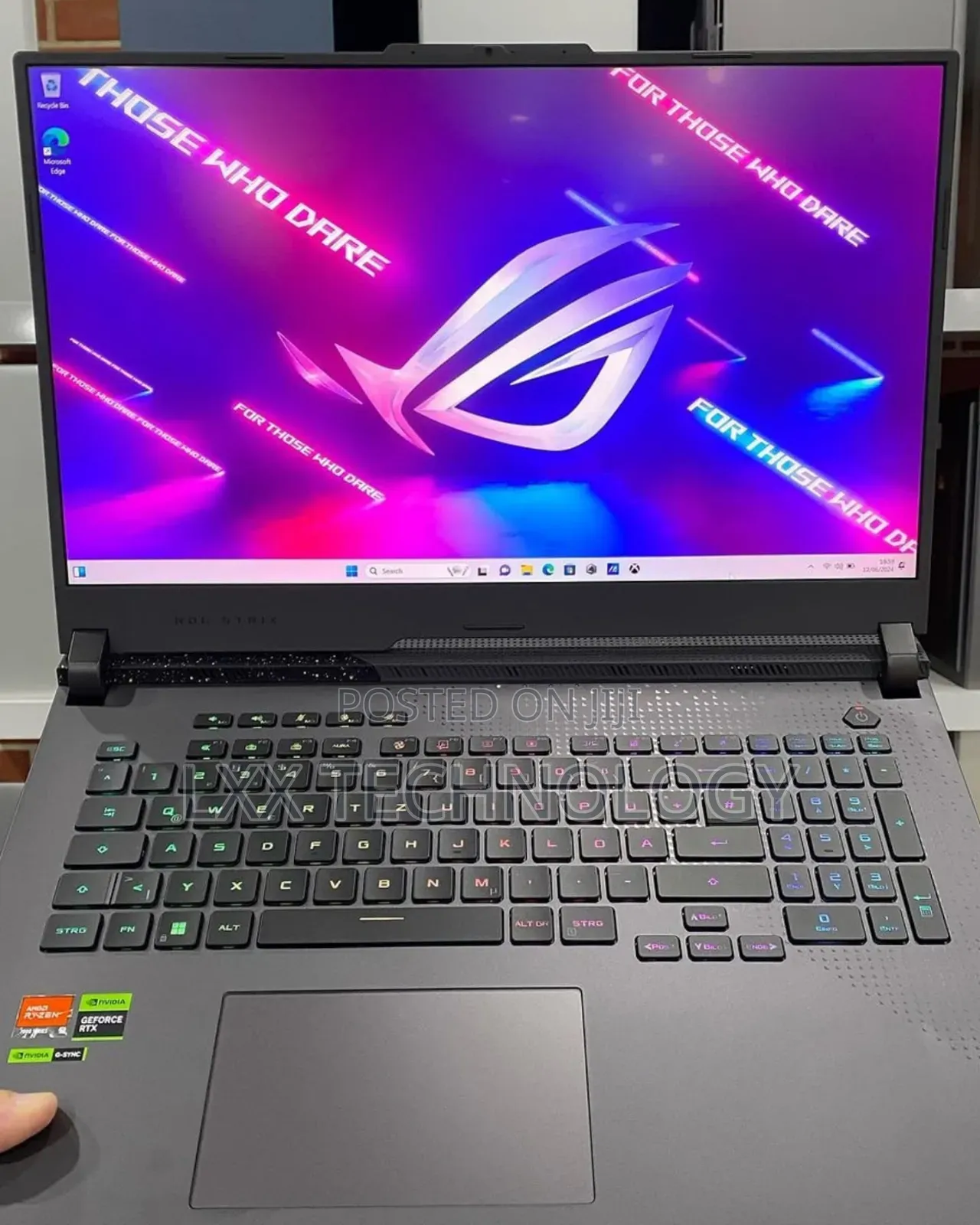 New Laptop Asus ROG Strix G17 16GB AMD Ryzen 9 SSD 1T