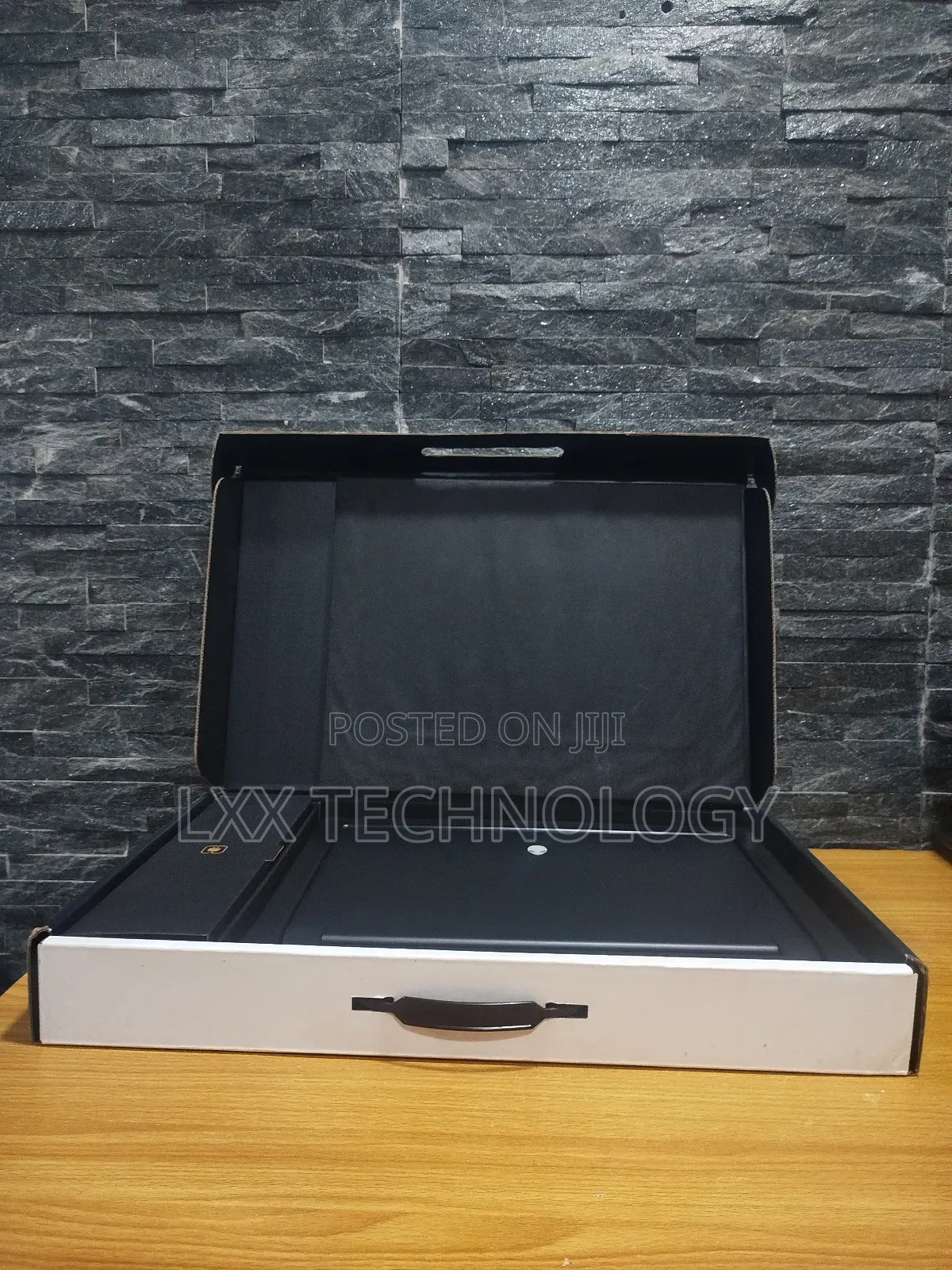 Laptop Dell Alienware M17 R5 32GB AMD Ryzen 9 SSD 1T