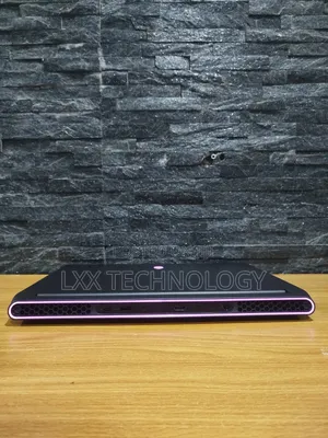 Laptop Dell Alienware M17 R5 32GB AMD Ryzen 9 SSD 1T