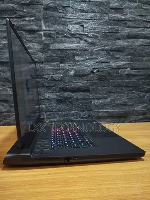 Laptop Dell Alienware M17 R5 32GB AMD Ryzen 9 SSD 1T