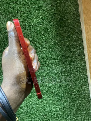Apple iPhone 13 128 GB Red