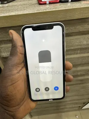 Apple iPhone XR 128 GB White