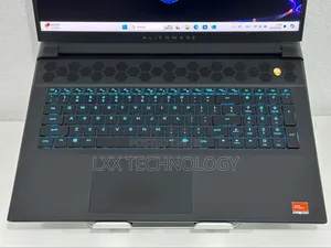Laptop Dell Allienware M18 R1 32GB AMD Ryzen 9 SSD 1T