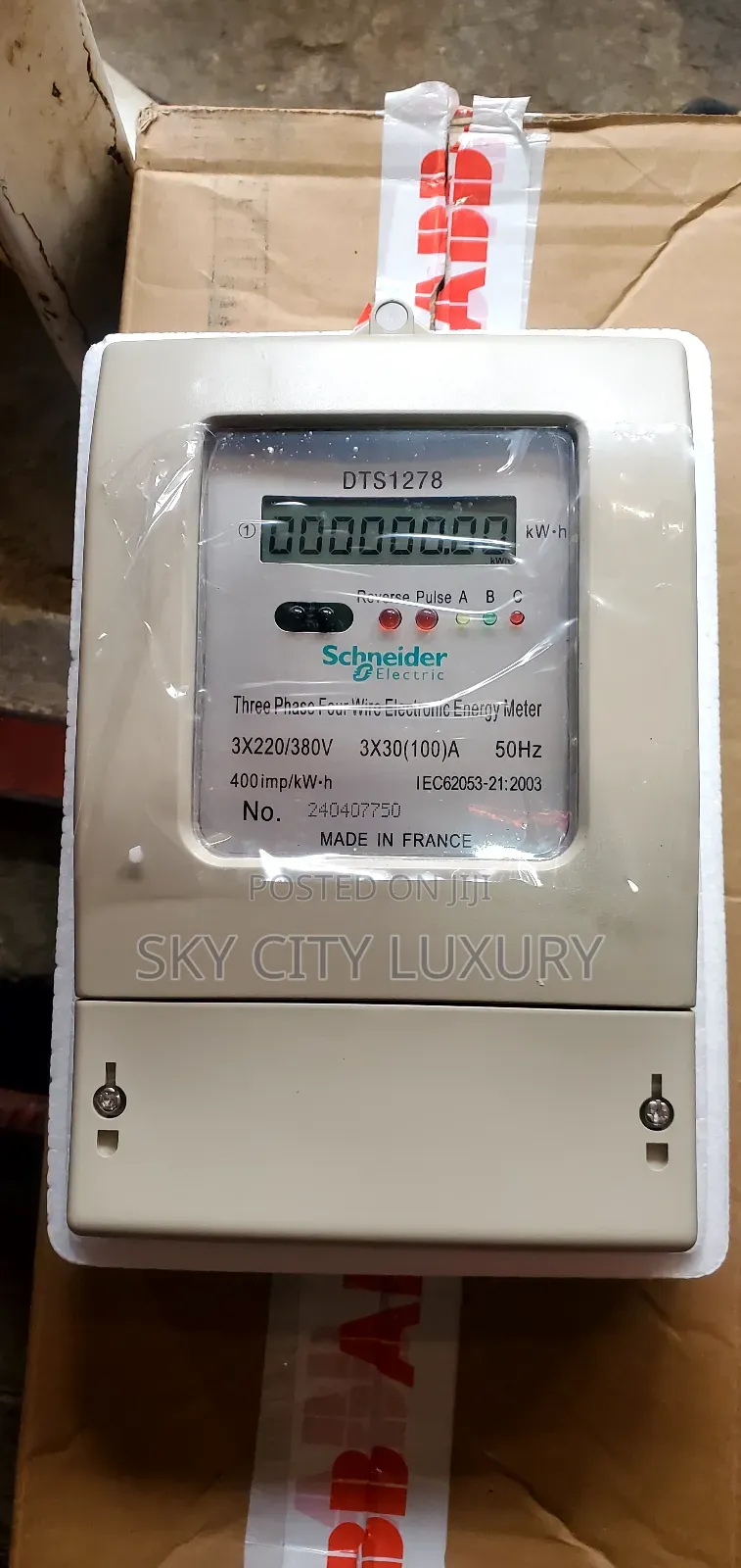 Schneider Three Phase Check Meter