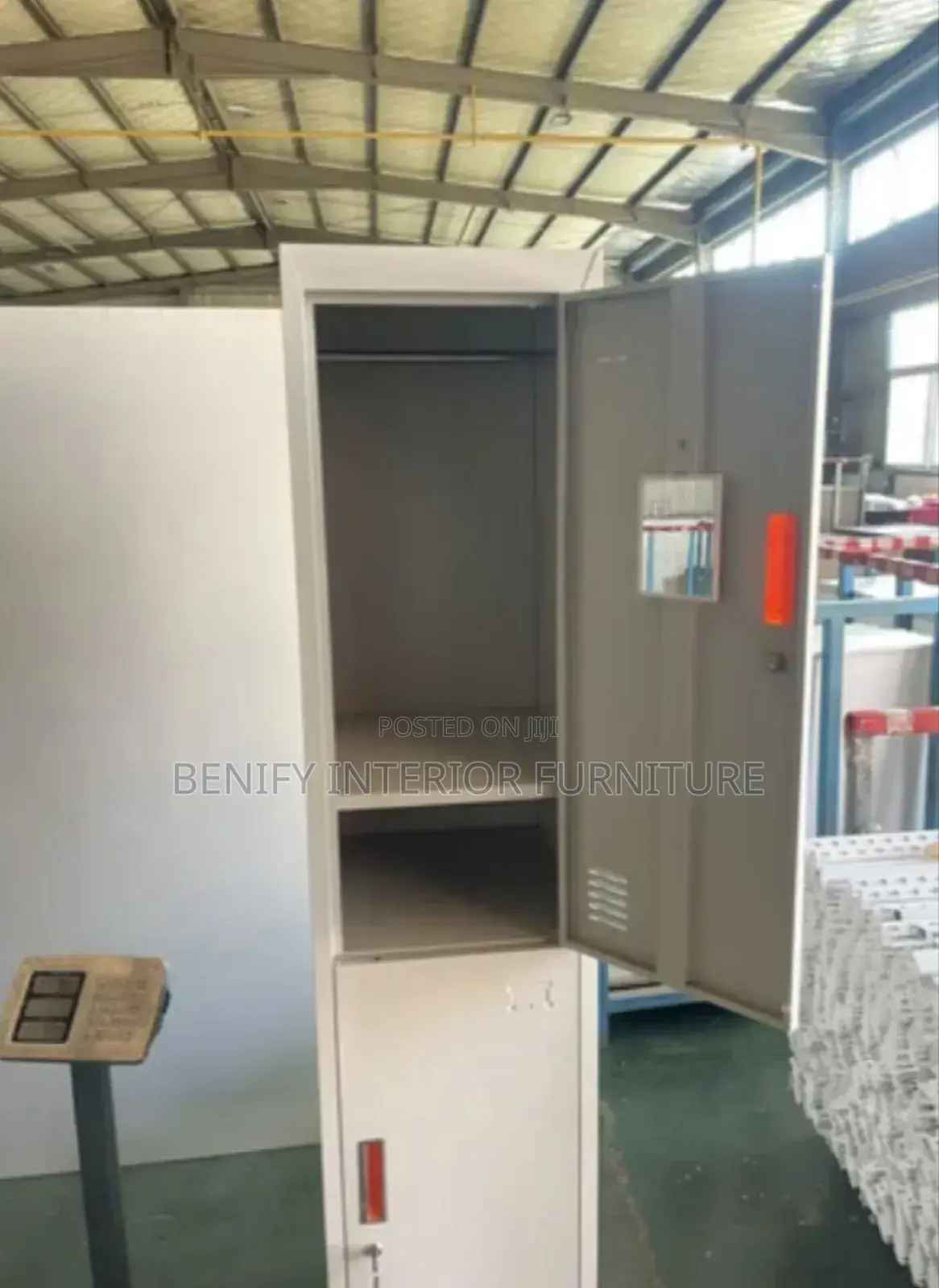 2 Doors Metal Locker / Wardrobe