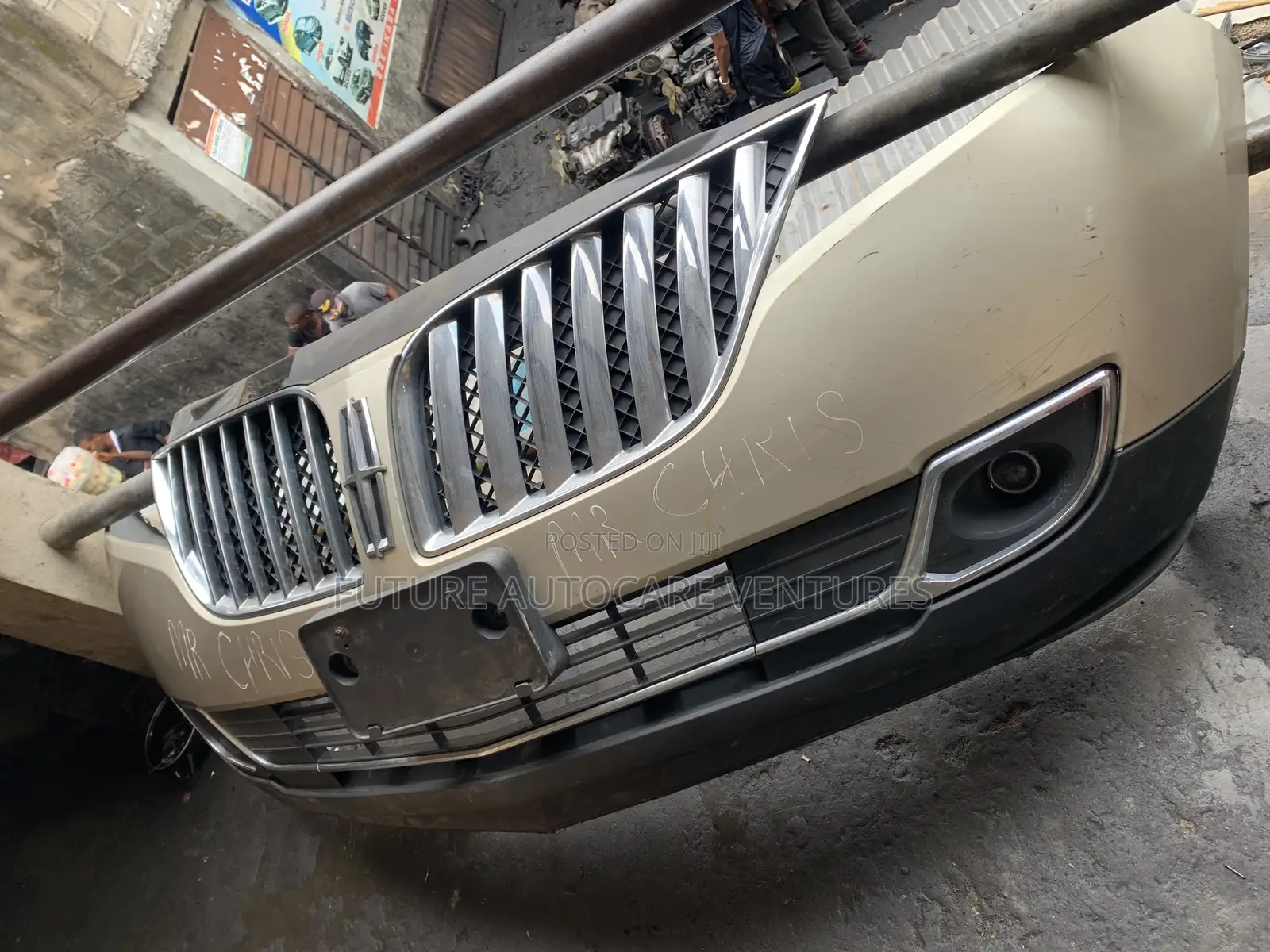 Lincoln MKX Bumper