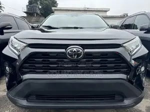 Toyota RAV4 XLE AWD 2020 Matt Black