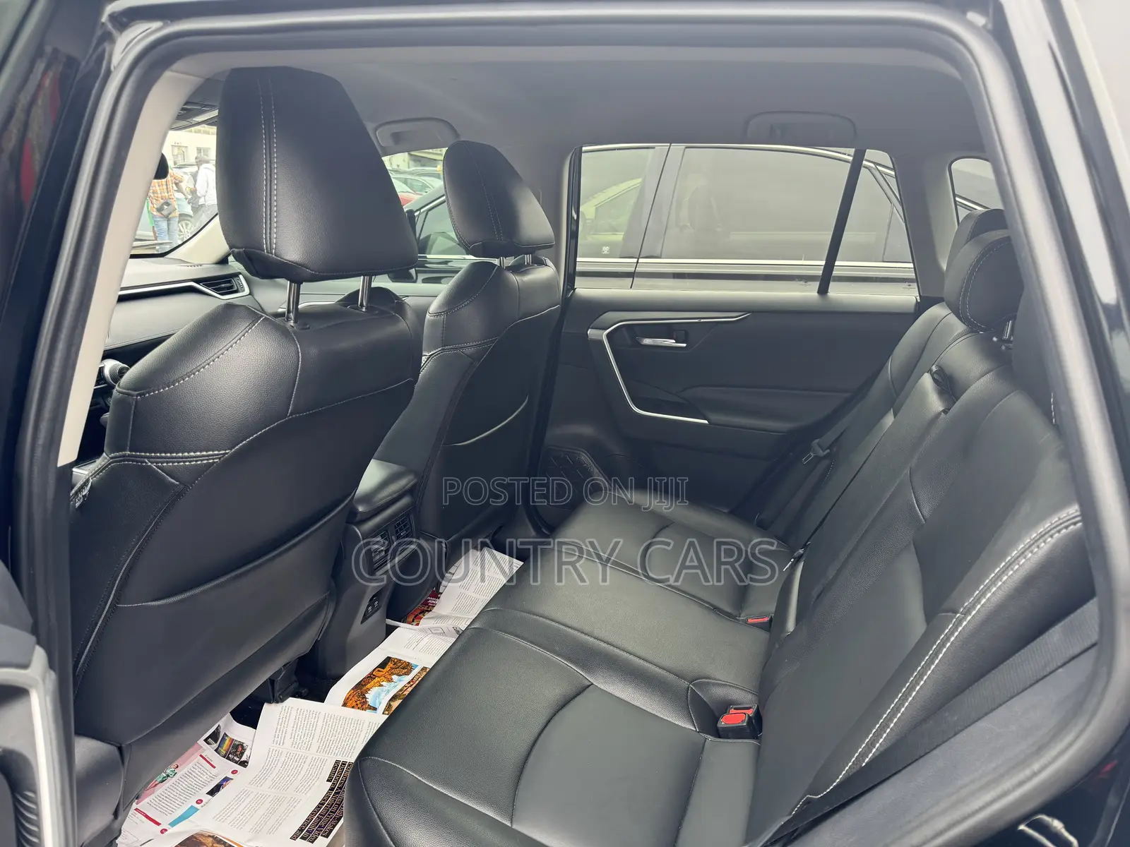 Toyota RAV4 XLE AWD 2020 Matt Black