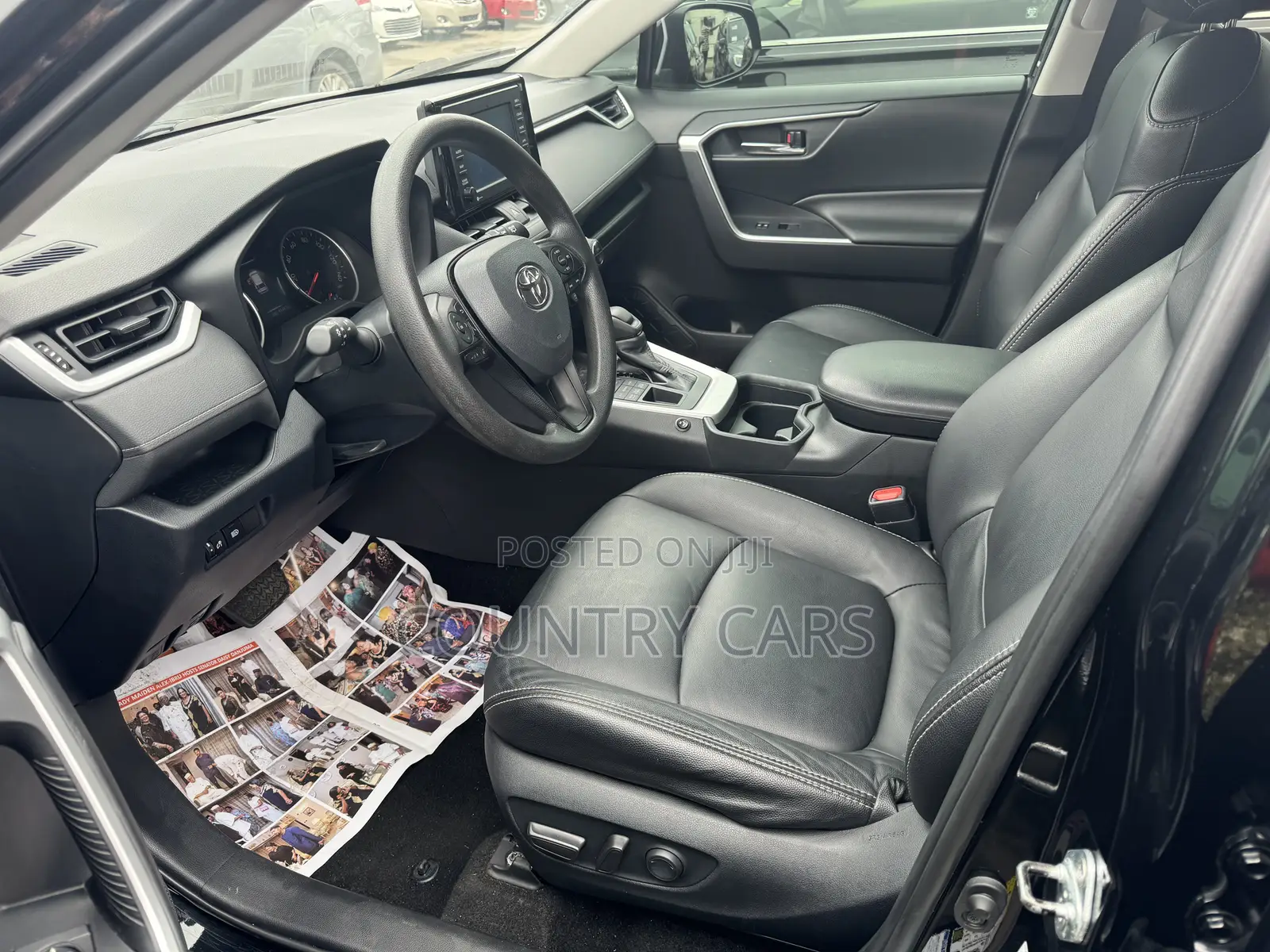 Toyota RAV4 XLE AWD 2020 Matt Black