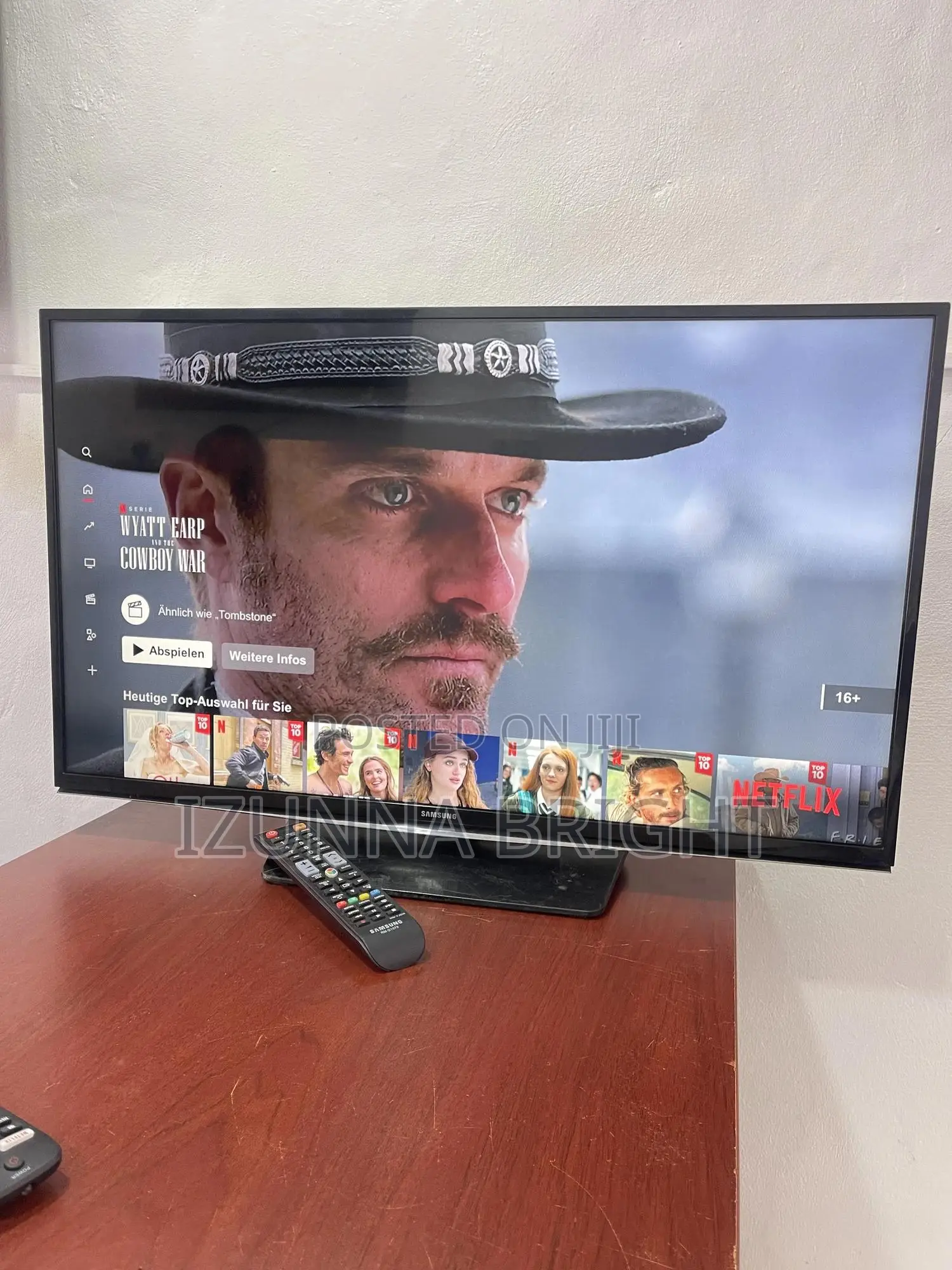 32inch Samsung Smart Wireless Display With Bluetooth