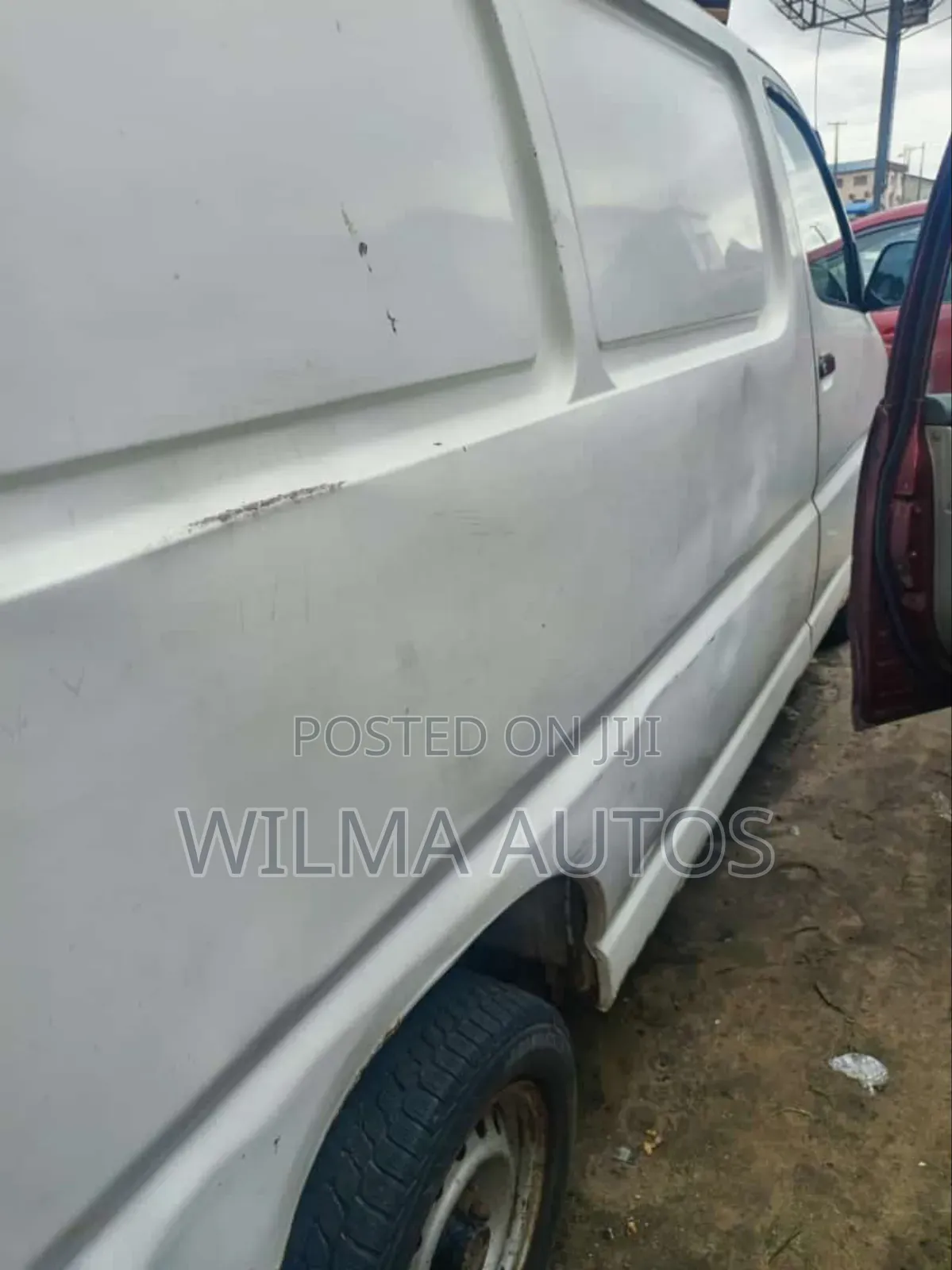 Toyota HiAce 2002 White