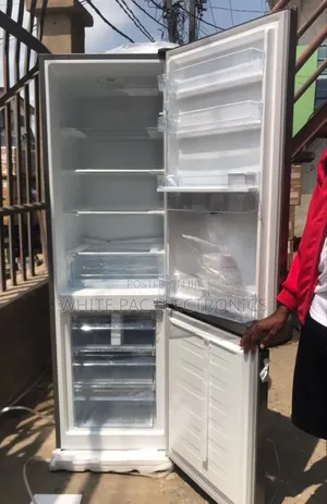 Brand New>Hisense Twins Door Fridge 264L With Dispenser>A++