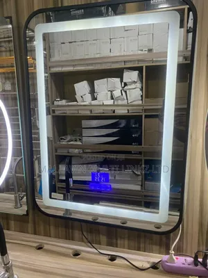 Salon Mirrors With Bluetooth Speaker