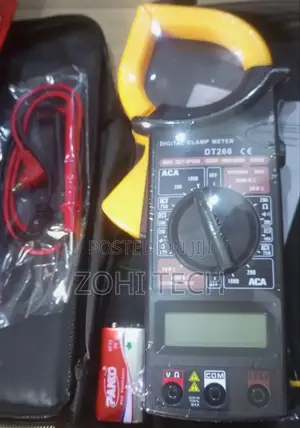 Digital Clamp Meter