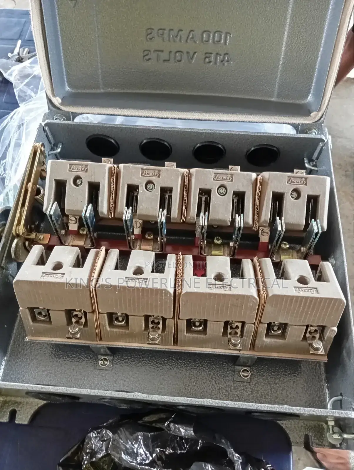 100 Amps Stanley Change Over