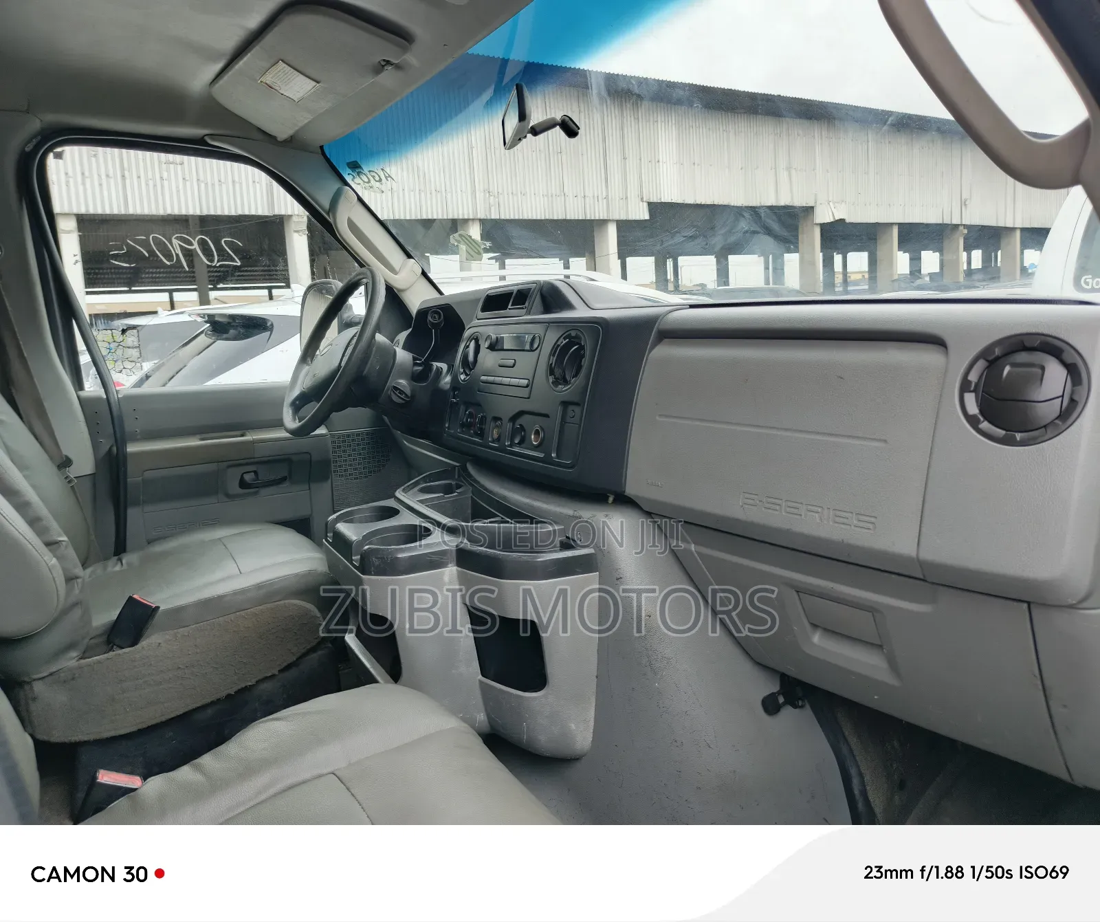 Ford E250 2009 Grey