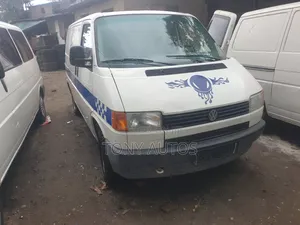 Volkswagen Transporter 2003 White