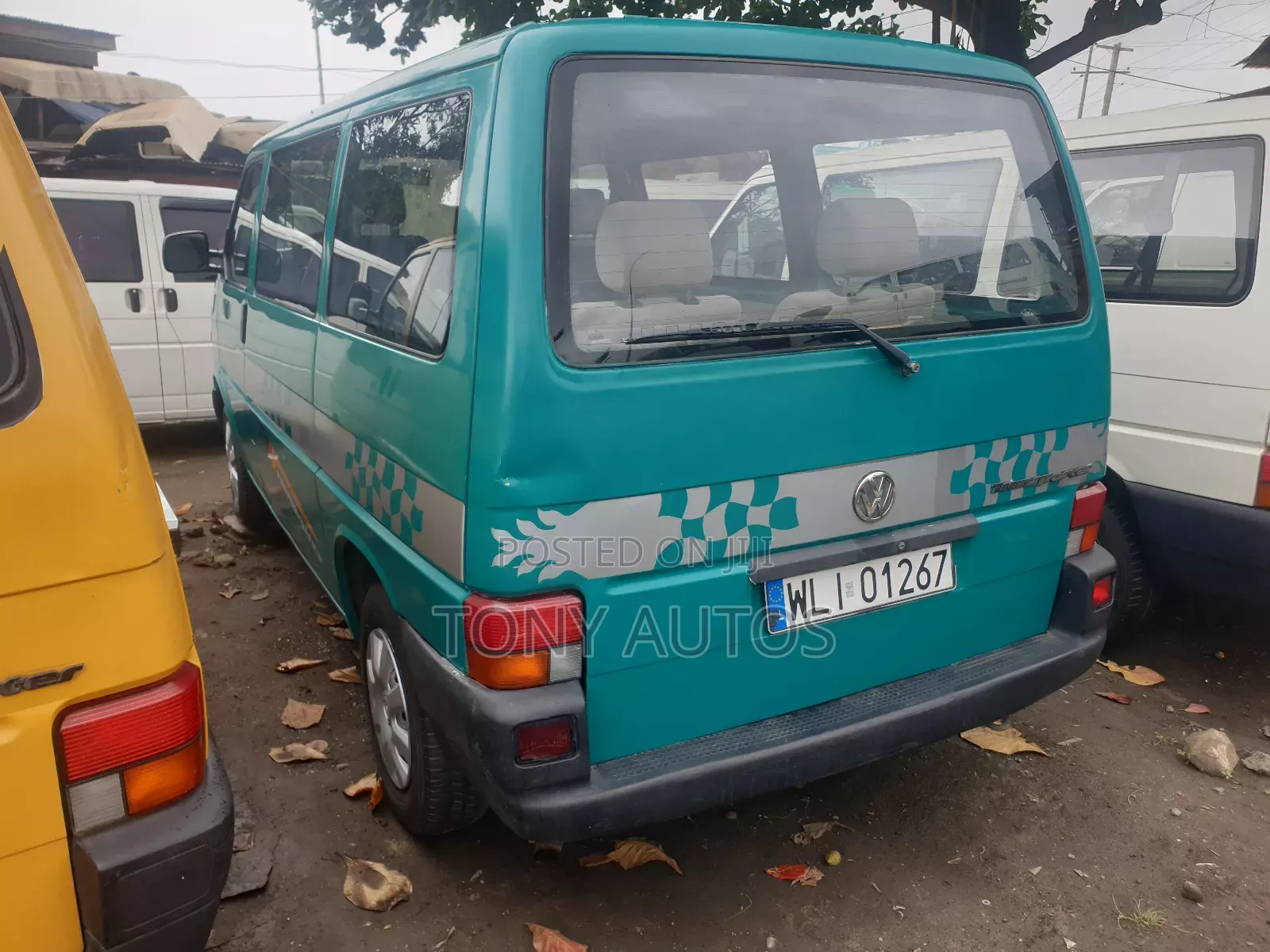 Volkswagen Transporter 2004 Green