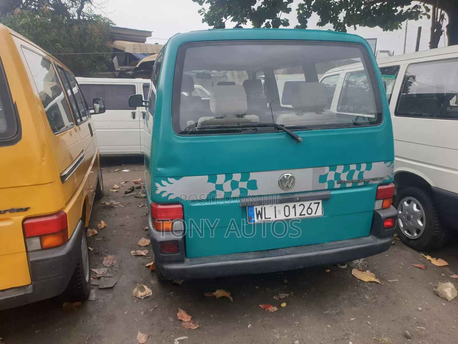 Volkswagen Transporter 2004 Green