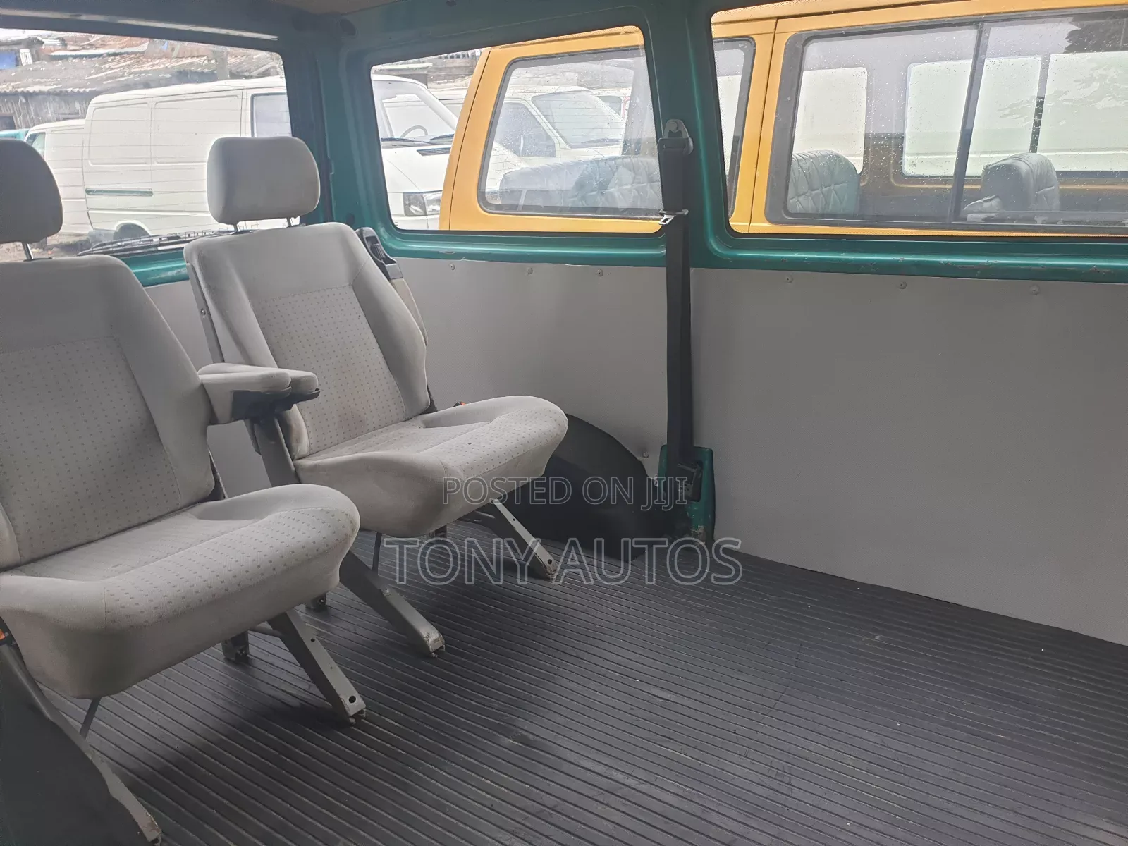 Volkswagen Transporter 2004 Green