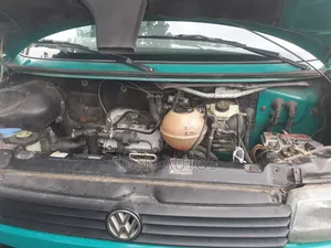 Volkswagen Transporter 2004 Green