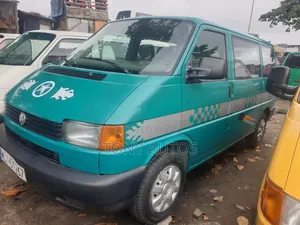Volkswagen Transporter 2004 Green