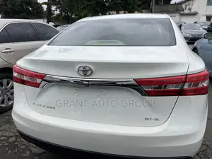 Toyota Avalon 2013 White