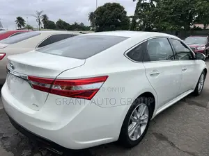 Toyota Avalon 2013 White