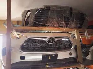 Front Bumper Complete Highlander Year 2020
