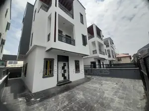 5bdrm Duplex in Apple Junction for sale