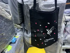 Queen Quality Tote the Bag