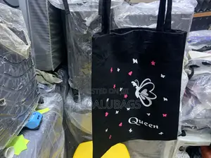 Queen Quality Tote the Bag