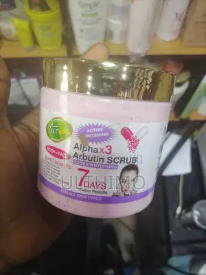 Veetgold Alpha Arbutin Scrub