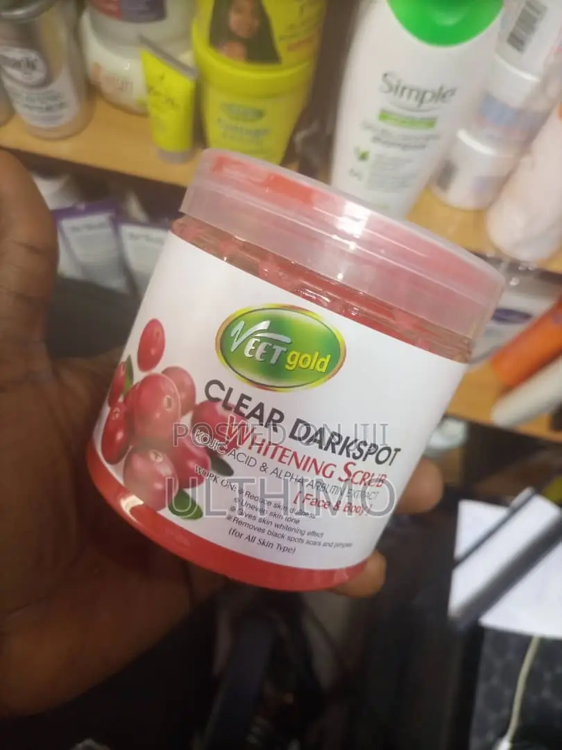 VEET GOLD Clear Darkspot Whitening Scrub