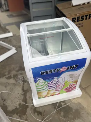 Ice Cream Display Freezer