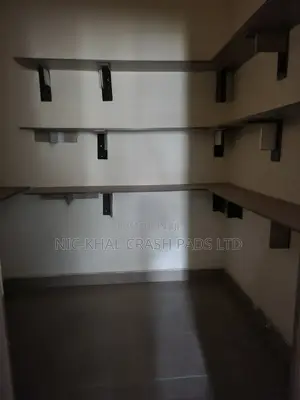 4bdrm Duplex in Jahi Gilmor for rent